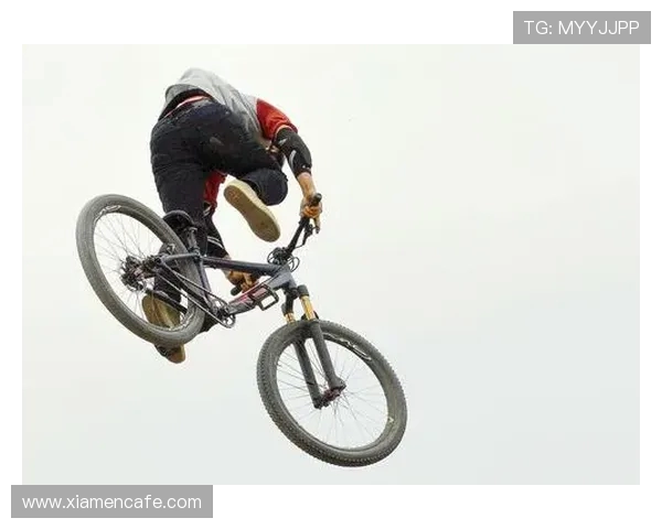 成都极限运动队在马拉松大满贯中的速度表现分析与点评