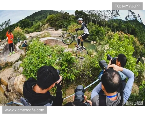 重庆极限运动队灵活性对比分析探讨与发展前景展望