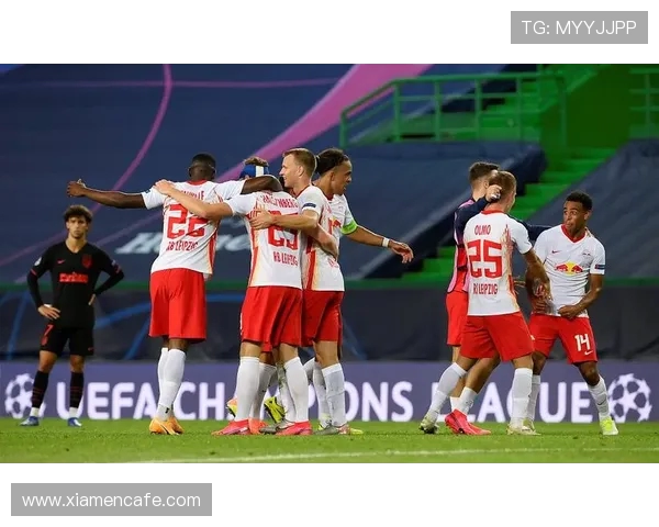 全球足球格局演变下俱乐部与国家队竞技发展趋势深度综合解析