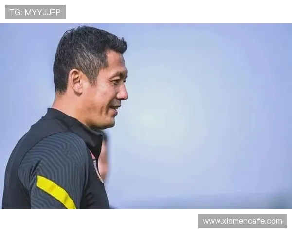 杨晨：从足球场到社会公益的转型之路与人生传奇