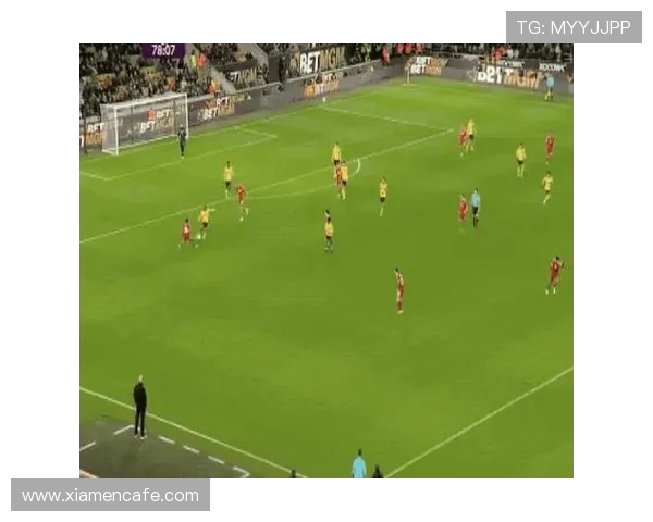 巴萨与利物浦激战成和比分揭晓两队实力不分上下 巴萨与利物浦激战成和比分揭晓两队实力不分上下